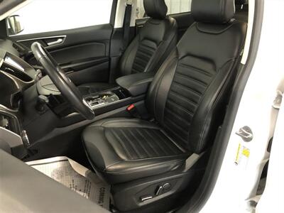 2019 Ford Edge SEL   - Photo 17 - Saint Louis, MI 48880-9800