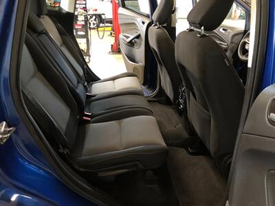 2018 Ford Escape SE   - Photo 18 - Saint Louis, MI 48880-9800