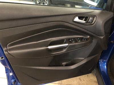 2018 Ford Escape SE   - Photo 20 - Saint Louis, MI 48880-9800