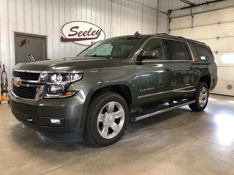 2019 Chevrolet Suburban LT - Photo 1 - Saint Louis, MI 48880-9800