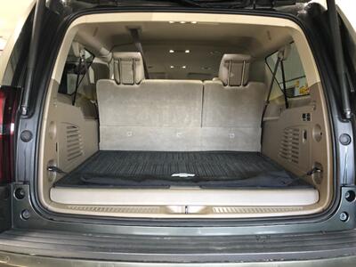 2019 Chevrolet Suburban LT   - Photo 25 - Saint Louis, MI 48880-9800