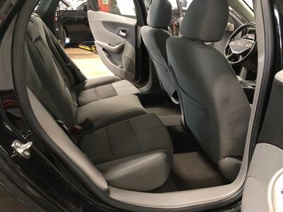 2017 Chevrolet Impala LS Fleet - Photo 18 - Saint Louis, MI 48880-9800