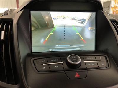 2019 Ford Escape SE   - Photo 13 - Saint Louis, MI 48880-9800