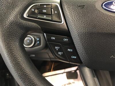 2019 Ford Escape SE   - Photo 9 - Saint Louis, MI 48880-9800