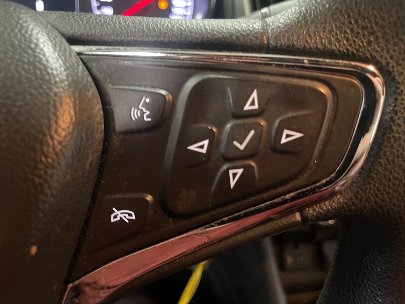 2016 Chevrolet Cruze LT Manual - Photo 11 - Saint Louis, MI 48880-9800