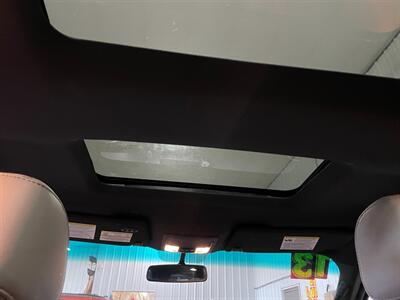 2013 Ford Explorer Limited   - Photo 9 - Saint Louis, MI 48880-9800
