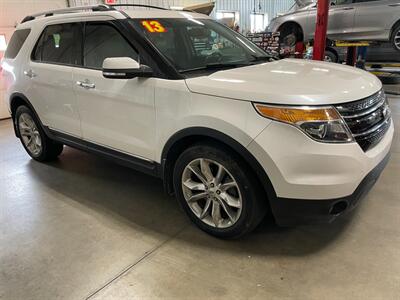 2013 Ford Explorer Limited   - Photo 5 - Saint Louis, MI 48880-9800