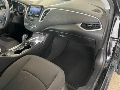 2020 Chevrolet Malibu LS Fleet   - Photo 18 - Saint Louis, MI 48880-9800
