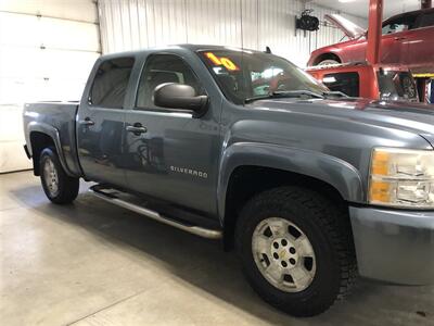 2010 Chevrolet Silverado 1500 LT   - Photo 4 - Saint Louis, MI 48880-9800