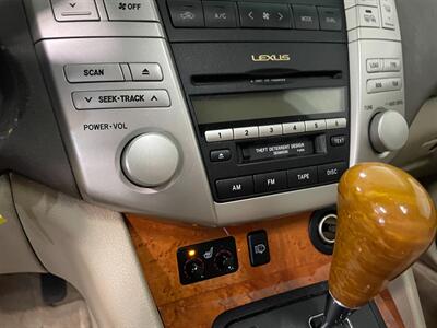 2004 Lexus RX 330   - Photo 13 - Saint Louis, MI 48880-9800