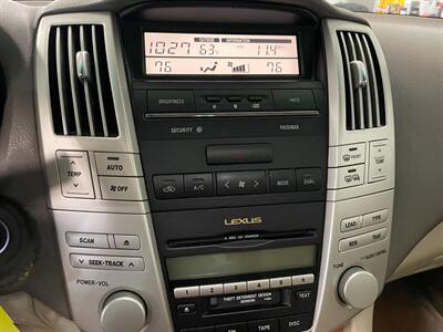 2004 Lexus RX 330   - Photo 12 - Saint Louis, MI 48880-9800