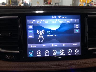 2018 Chrysler Pacifica Limited   - Photo 16 - Saint Louis, MI 48880-9800