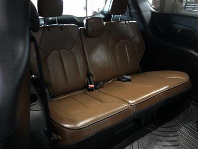 2018 Chrysler Pacifica Limited   - Photo 28 - Saint Louis, MI 48880-9800