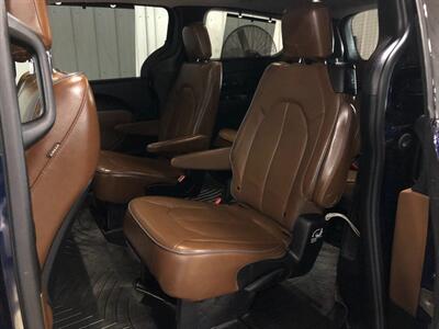 2018 Chrysler Pacifica Limited   - Photo 24 - Saint Louis, MI 48880-9800