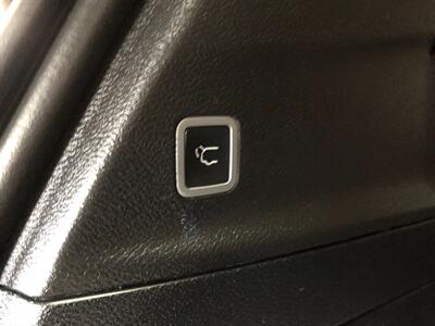 2018 Chrysler Pacifica Limited   - Photo 36 - Saint Louis, MI 48880-9800