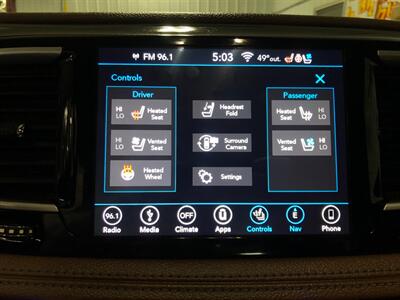 2018 Chrysler Pacifica Limited   - Photo 18 - Saint Louis, MI 48880-9800