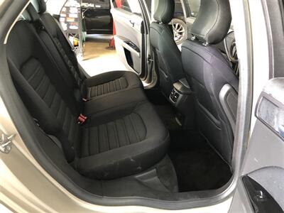 2015 Ford Fusion SE   - Photo 20 - Saint Louis, MI 48880-9800