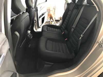 2015 Ford Fusion SE   - Photo 16 - Saint Louis, MI 48880-9800
