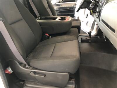 2012 GMC Sierra 2500 Work Truck   - Photo 13 - Saint Louis, MI 48880-9800