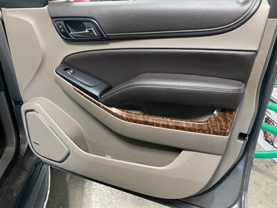 2015 Chevrolet Tahoe LTZ   - Photo 21 - Saint Louis, MI 48880-9800
