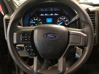 2019 Ford F-350 Super Duty XL   - Photo 10 - Saint Louis, MI 48880-9800