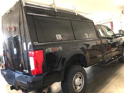 2019 Ford F-350 Super Duty XL   - Photo 5 - Saint Louis, MI 48880-9800