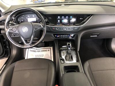 2019 Buick Regal Sportback Preferred II   - Photo 7 - Saint Louis, MI 48880-9800