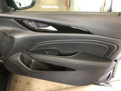 2019 Buick Regal Sportback Preferred II   - Photo 18 - Saint Louis, MI 48880-9800