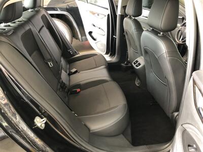 2019 Buick Regal Sportback Preferred II   - Photo 19 - Saint Louis, MI 48880-9800