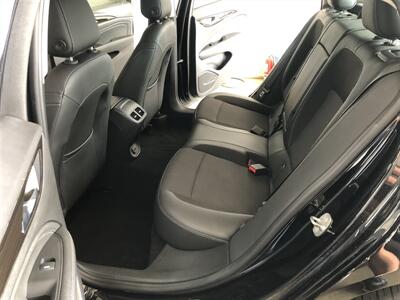 2019 Buick Regal Sportback Preferred II   - Photo 15 - Saint Louis, MI 48880-9800