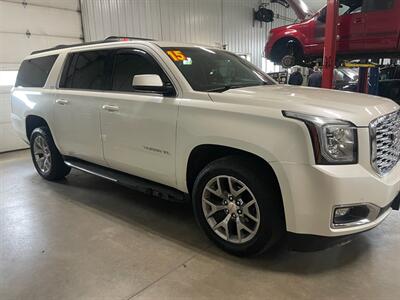 2015 GMC Yukon XL SLT   - Photo 5 - Saint Louis, MI 48880-9800