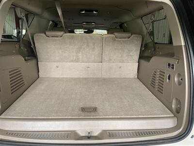 2015 GMC Yukon XL SLT   - Photo 26 - Saint Louis, MI 48880-9800