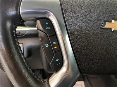 2016 Chevrolet Traverse LT   - Photo 11 - Saint Louis, MI 48880-9800