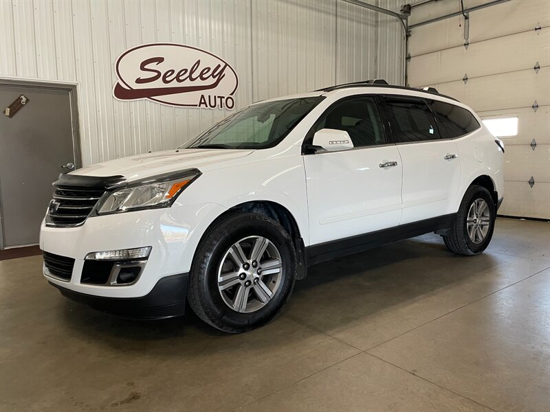 2016 Chevrolet Traverse LT   - Photo 1 - Saint Louis, MI 48880-9800