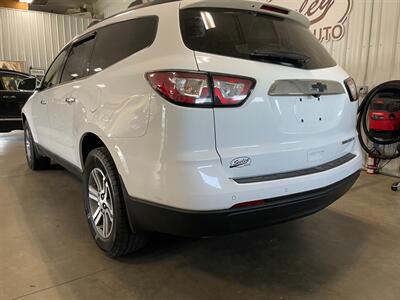 2016 Chevrolet Traverse LT   - Photo 3 - Saint Louis, MI 48880-9800