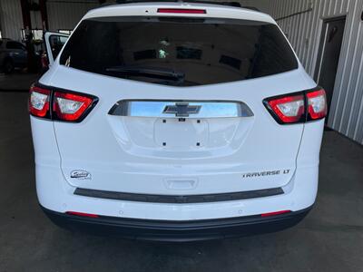 2016 Chevrolet Traverse LT   - Photo 28 - Saint Louis, MI 48880-9800