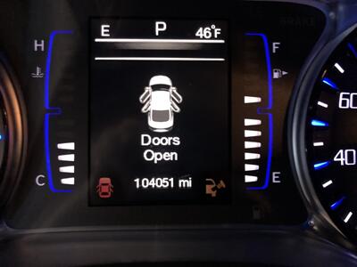 2015 Chrysler 200 S   - Photo 12 - Saint Louis, MI 48880-9800