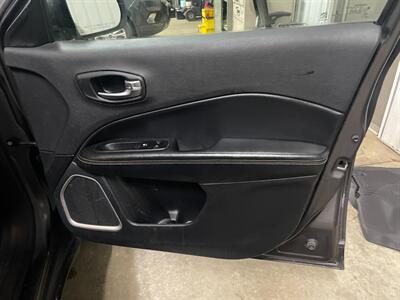 2020 Jeep Compass Latitude   - Photo 18 - Saint Louis, MI 48880-9800