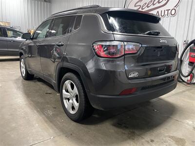 2020 Jeep Compass Latitude   - Photo 3 - Saint Louis, MI 48880-9800