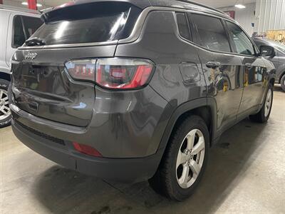 2020 Jeep Compass Latitude   - Photo 6 - Saint Louis, MI 48880-9800