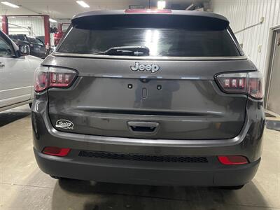 2020 Jeep Compass Latitude   - Photo 22 - Saint Louis, MI 48880-9800