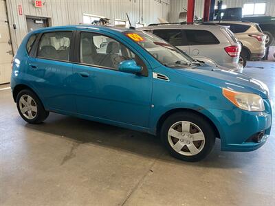 2009 Chevrolet Aveo5 LT - Photo 5 - Saint Louis, MI 48880-9800