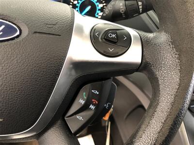 2013 Ford Escape SE   - Photo 11 - Saint Louis, MI 48880-9800
