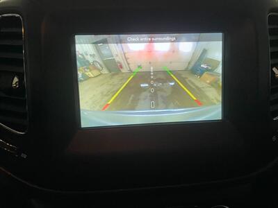 2019 Jeep Compass Latitude   - Photo 11 - Saint Louis, MI 48880-9800