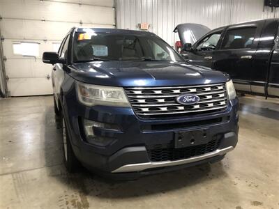 2016 Ford Explorer XLT   - Photo 4 - Saint Louis, MI 48880-9800