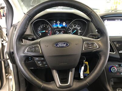 2017 Ford Focus SEL   - Photo 7 - Saint Louis, MI 48880-9800