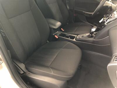 2017 Ford Focus SEL   - Photo 17 - Saint Louis, MI 48880-9800