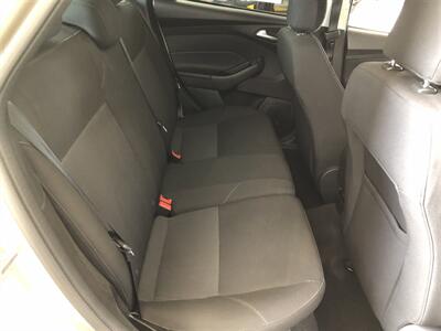 2017 Ford Focus SEL   - Photo 16 - Saint Louis, MI 48880-9800