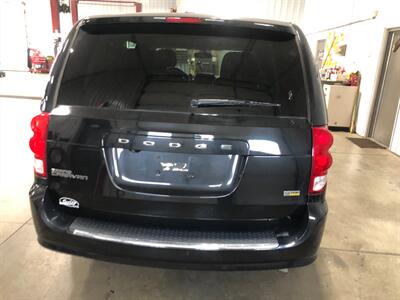 2018 Dodge Grand Caravan SE   - Photo 23 - Saint Louis, MI 48880-9800