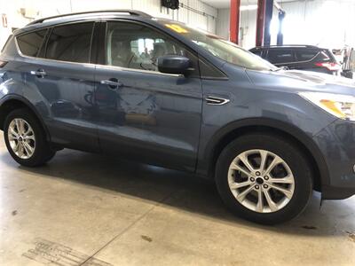 2018 Ford Escape SE   - Photo 4 - Saint Louis, MI 48880-9800